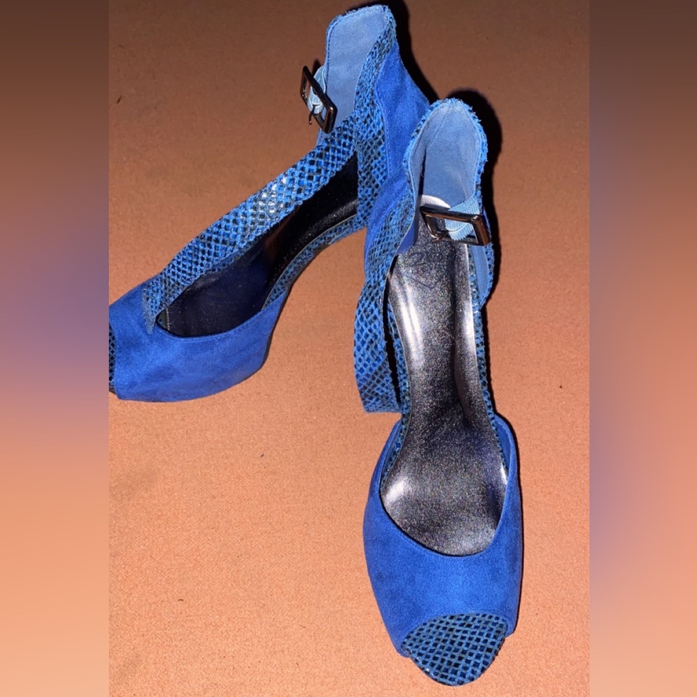 Comfortable platform heels